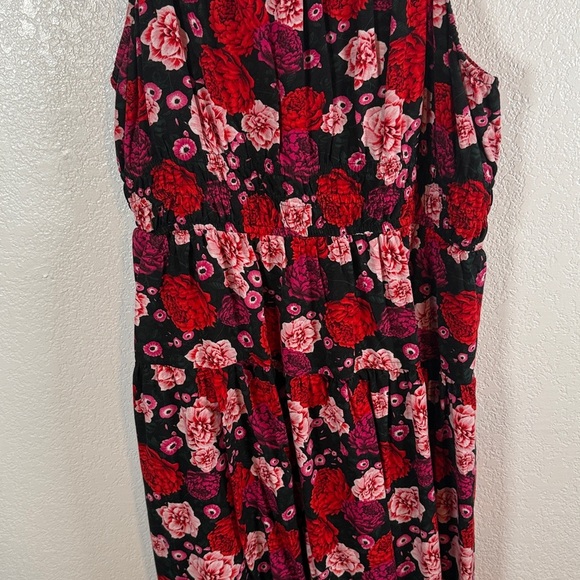 Old Navy Dark Floral Tiered Midi Dress With Pockets Size XL - Picture 2 of 8